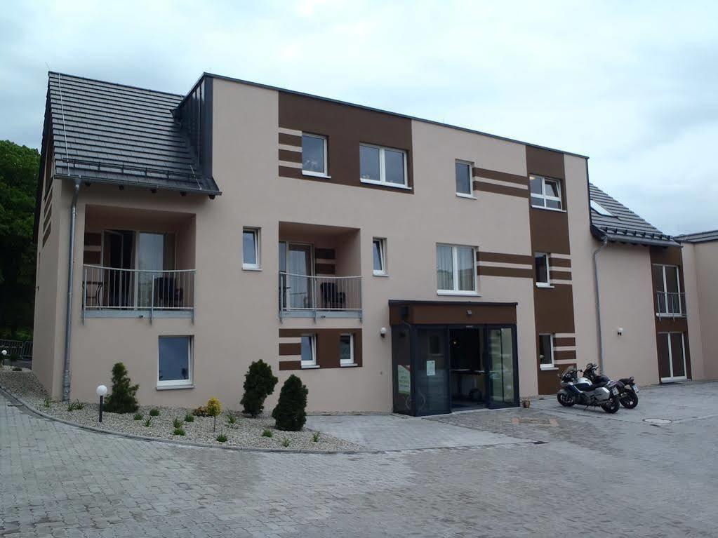 Schade'S Wohlfuehlhotel Зелб Екстериор снимка